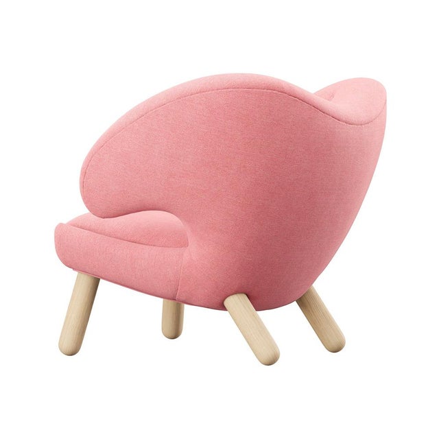 Pelican Chair in Wood and Fabric by Finn Juhl for Design M For Sale - Image 3 of 18