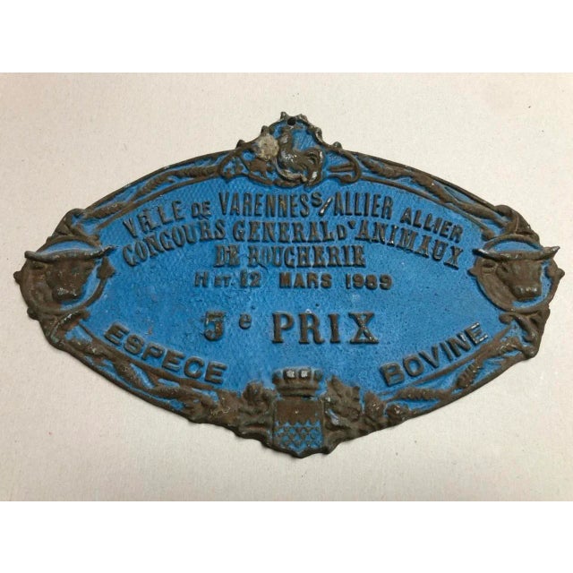 Metal Blue Concours Agricole Varennes-sur-Allier Sign, 1989 For Sale - Image 7 of 7