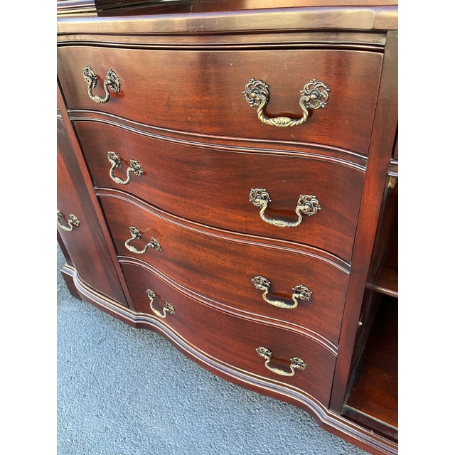 1950s Genuine Mahogany Two Piece Buffet Hutch Display Cabinet by Georgetown Galleries For Sale - Image 9 of 12