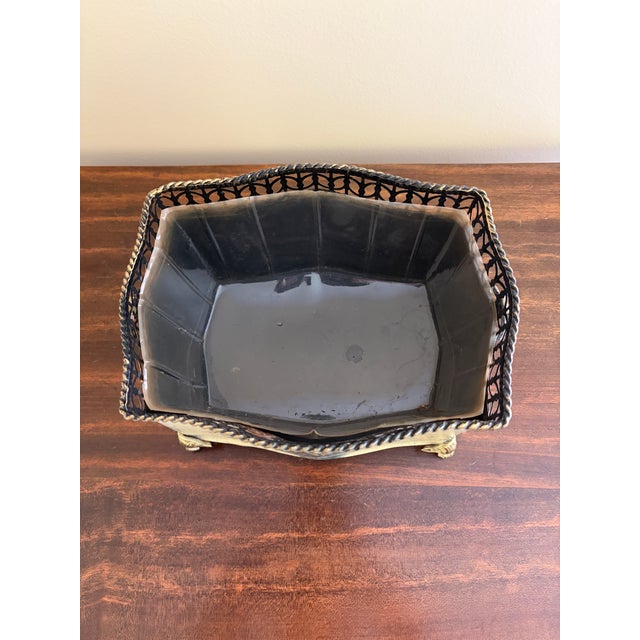 Vintage Painted Tole Cachepot With Tulip Motif and Pierced Gallery Rim For Sale - Image 9 of 9