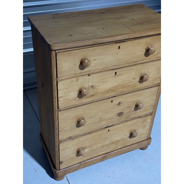 Late 19th Century Antique Pine Four Drawers - Chest of Drawers From England For Sale - Image 5 of 18