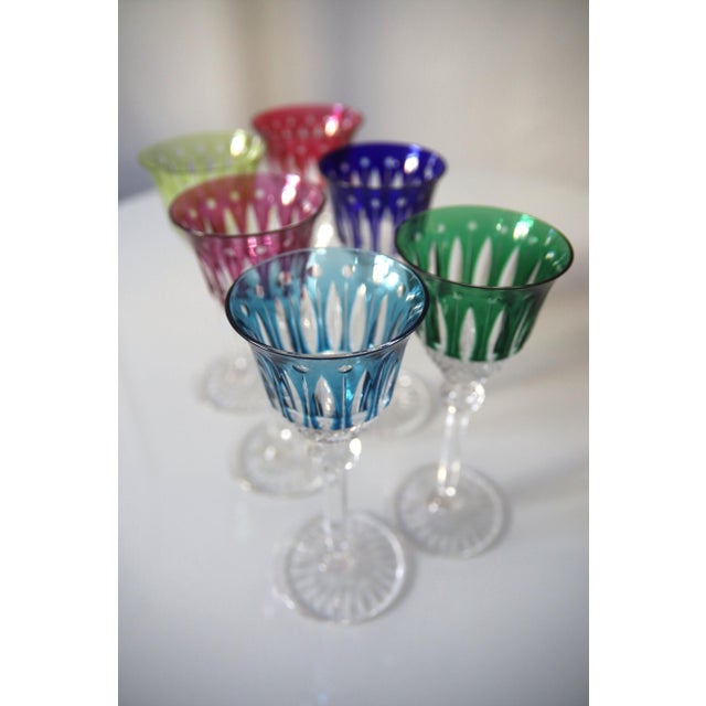 from its star-shaped base to the sparkling glints of the diamond, bevel, pearl and rim cuts, Tommy stands as a timeless...