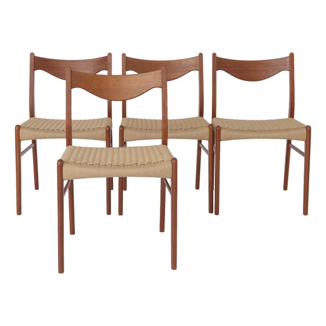 Mid-Century Modern Danish Dining Chairs with Paper Cord Seats by Arne Wahl Iversen, 1960s, Set of 4 For Sale