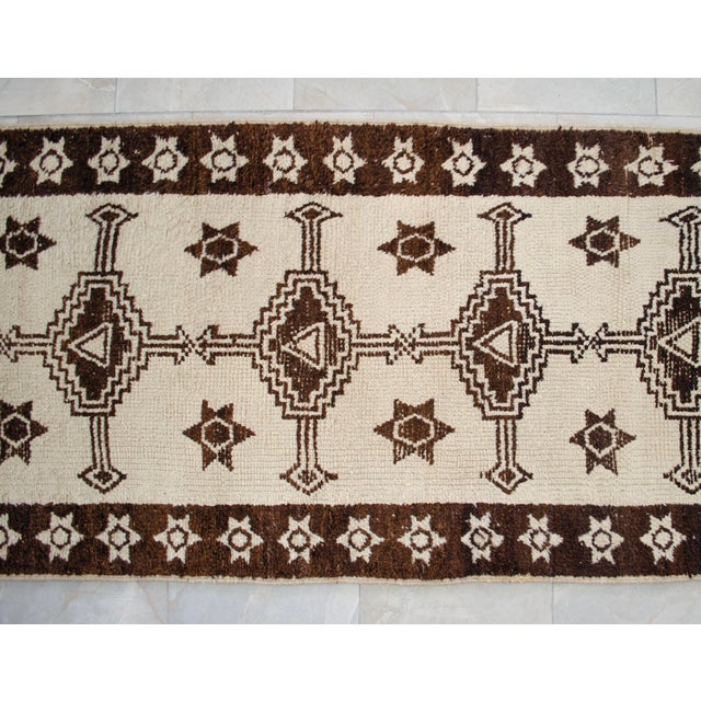 1970s Vintage -Knotted Turkish Runner - 3′3″ × 16′ For Sale - Image 10 of 14