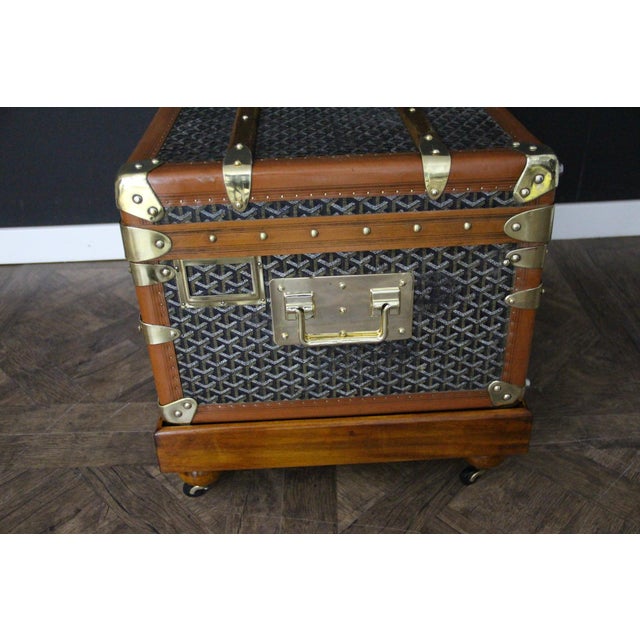 Metal Vintage Cabin Trunk from Goyard, 1920s For Sale - Image 7 of 18