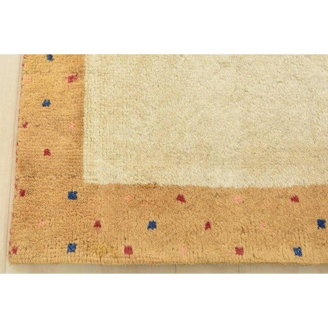 Ivory Gabbeh Rug 2’1” X 3′ Ivory Wool Contemporary Hand-Knotted Carpet For Sale - Image 8 of 10