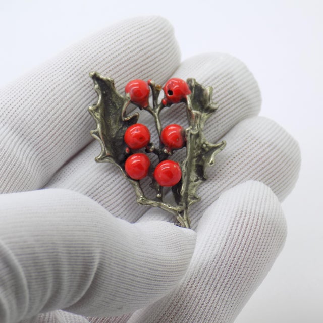 A charming festive miniature from the 1970s 1980s, handmade in genuine Italian silver and stamped 800 which stands for...