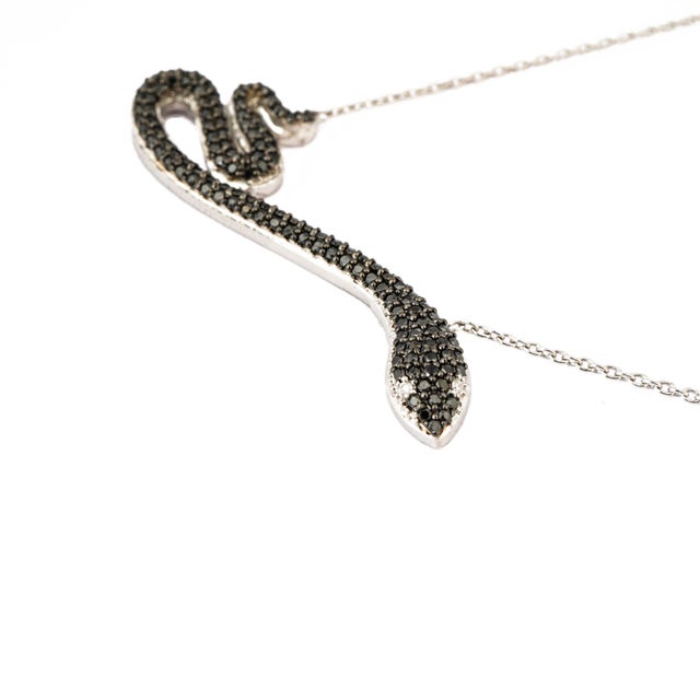 Metal Natural diamond 0.56cts Snake pendant in 18k gold For Sale - Image 7 of 18