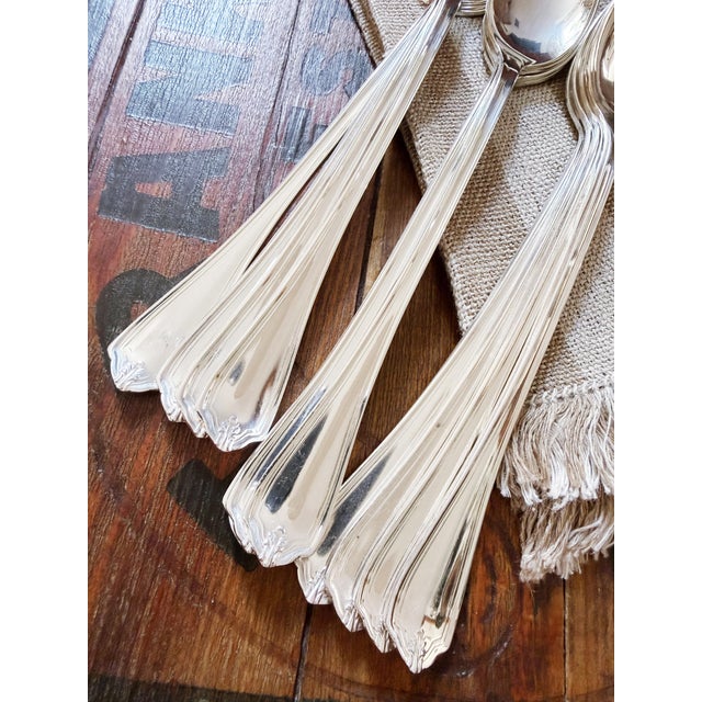 International Silver 12 Vintage Silver Plated Iced Tea Spoons From the Key Biscayne Hotel Miami For Sale - Image 4 of 5