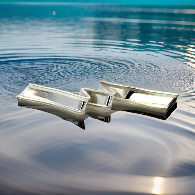 Late 20th Century Late 20th Century Tiffany & Co Estate Wave Brooch Sterling Silver 5 Grams For Sale - Image 5 of 12