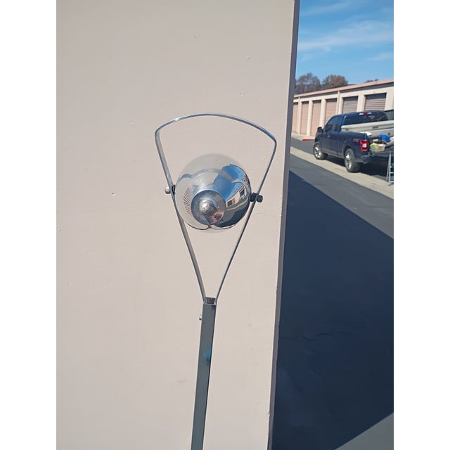 Custom Made Polished Aluminum and Chromed Steel Space Age Floor Lamp For Sale - Image 4 of 5