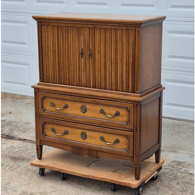 Mid-Century Modern Mid 20th Century Henredon French Regency Gentleman’s Chest Tall Highboy Dresser For Sale - Image 3 of 15