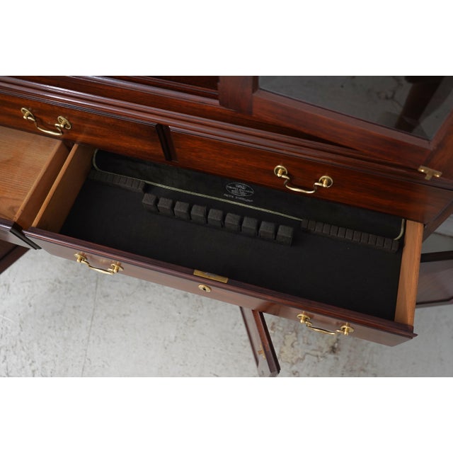 Henkel Harris 4 Door Mahogany China Cabinet For Sale In Philadelphia - Image 6 of 18