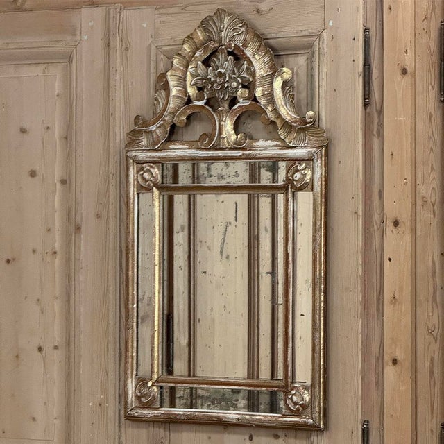 18th Century Italian Neoclassical Period Hand-Carved Giltwood Mirror For Sale - Image 4 of 16