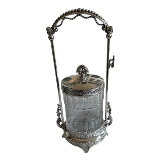 Late 19th Century Victorian WSP Co. Silverplate Pickle Castor With Frosted Etched Glass Liner & Lid For Sale