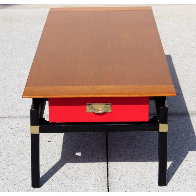 Mid-Century Modern Asian-Inspired Coffee Table by Michael Taylor Style for Baker – 1960s Red Drawer Butternut & Teak Accent Table For Sale - Image 4 of 12