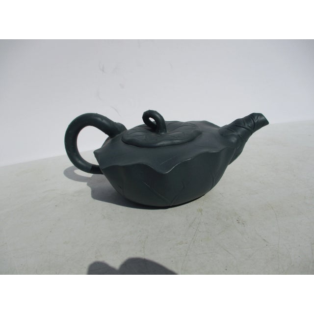 Green Hsi Shing Lotus Leaf Teapot in Green Matte Vintage 60s' For Sale - Image 8 of 9