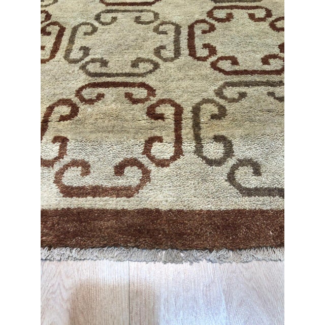 Beige Rust Geometric Lattice Hand-Knotted Wool Rug 6x9 For Sale In New York - Image 6 of 6