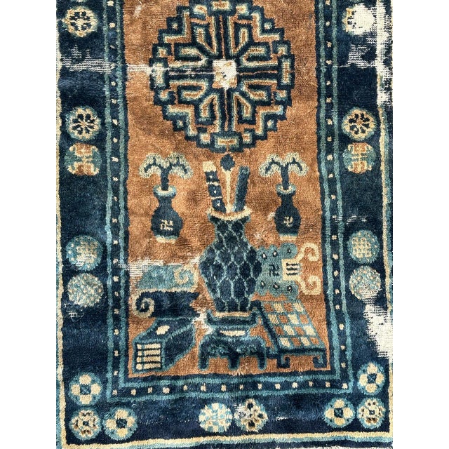 Pretty antique Chinese rug with nice Chinese design and home decor design, and beautiful natural colours with a light...