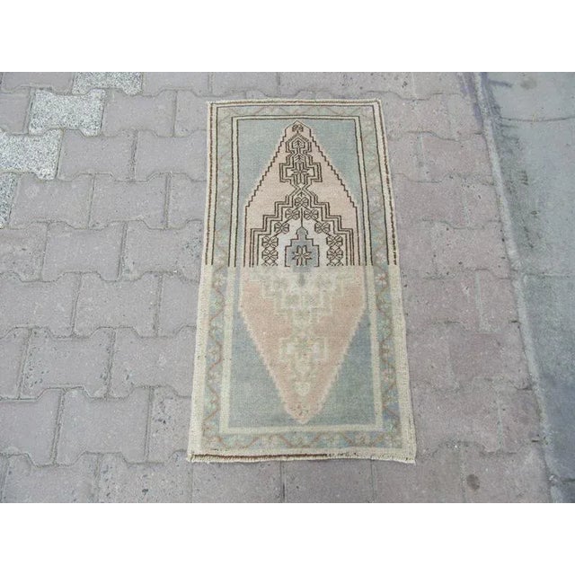 Handknotted Vintage rug from Konya region of Turkey. Approximately 45-55 years old.In very good condition.