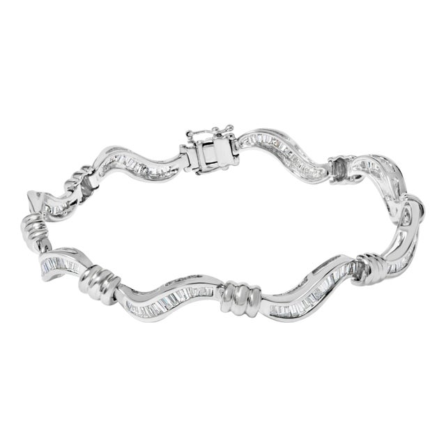 14K White Gold 2.00 Cttw Baguette-Cut Spiral Link 7" Bracelet (G-H Color, SI1-SI2 Clarity) For Sale