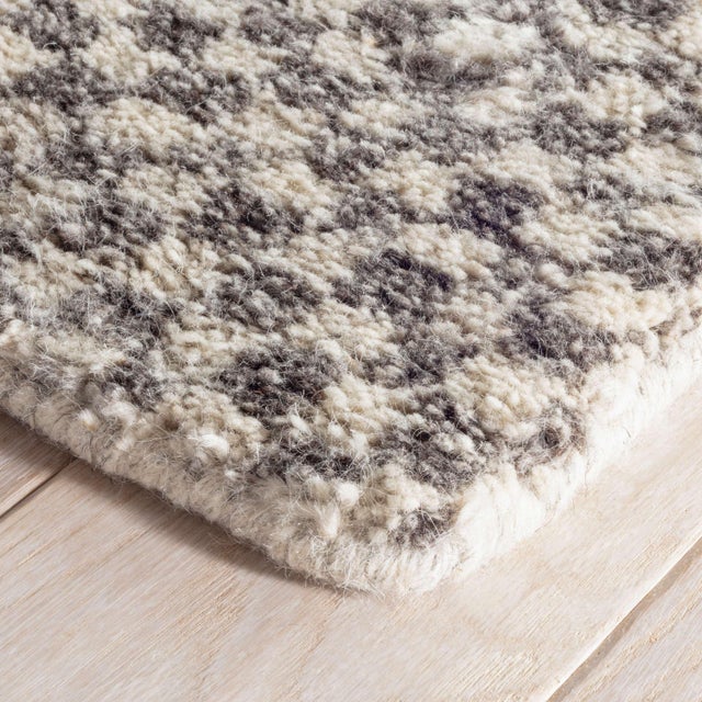 Contemporary Dash & Albert by Annie Selke Citra Grey Hand Knotted Wool Rug, 2' x 3' For Sale - Image 3 of 5