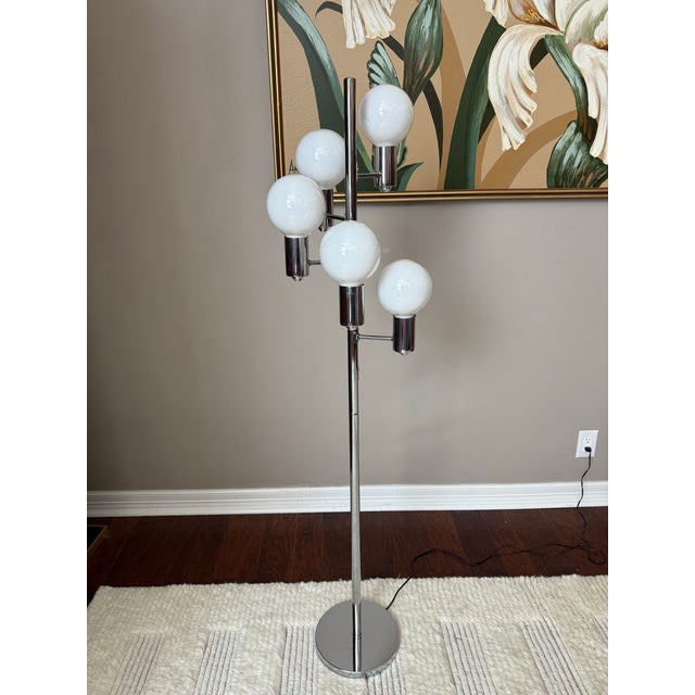Vintage 1970s Mid-Century Modern Sonneman “Waterfall” Cascading Globe Floor Lamp in Chrome For Sale - Image 9 of 12