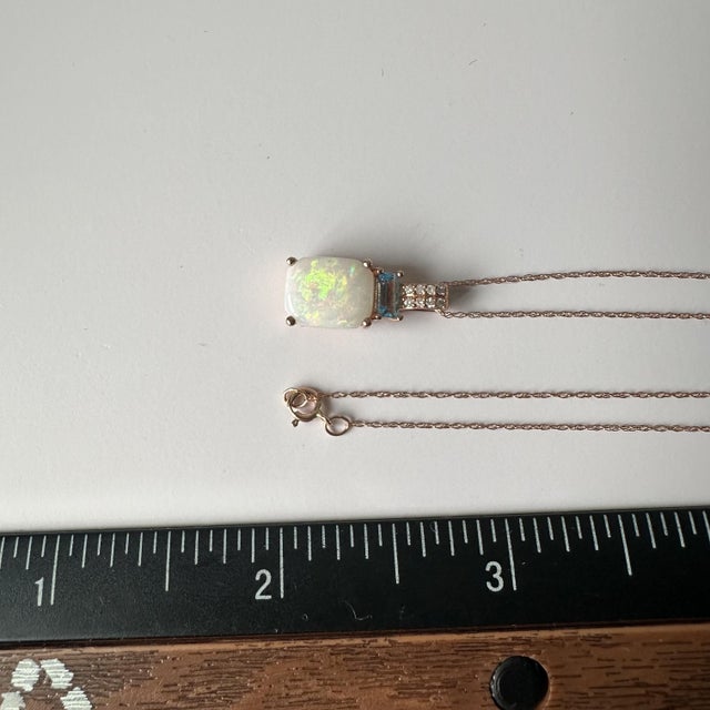 Early 21st Century Opal, Topaz, and Diamond Necklace in 10kt Rose Gold - 10x8mm Opal, New For Sale - Image 5 of 5