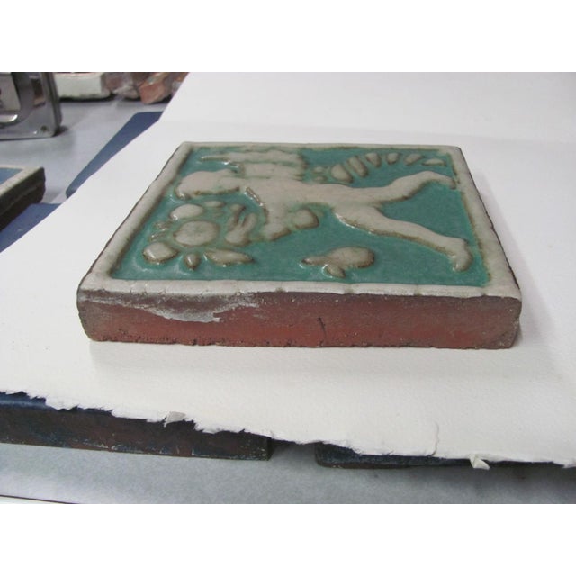 Ceramic Grueby Pottery Decorative "Angel" Tile 6" X 6" Circa 1905 For Sale - Image 7 of 9