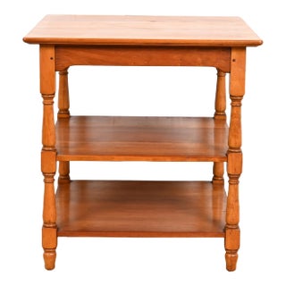 Stickley American Colonial Solid Cherry Wood Three-Tier Tea Table or Occasional Side Table, 1956 For Sale