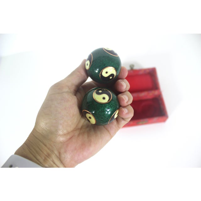 Vintage Chinese Cloisonne Musical Stress or Iron Balls, Boading Baoding Balls With Enamelled Yin-Yang Symbol, Pair or Set in Silk Box Green For Sale - Image 4 of 9