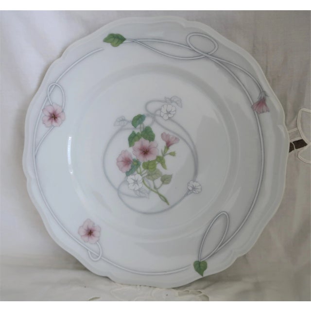 1980s Rhythm China by International Japan Pattern Trellis For Sale - Image 6 of 6