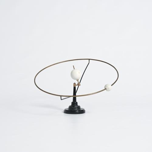 Planetary Orbit in Metal and Brass For Sale - Image 6 of 18