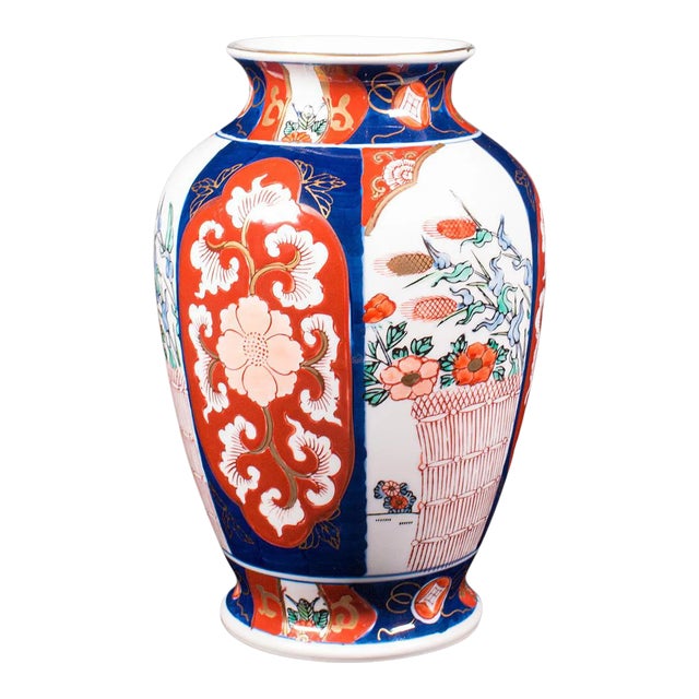 C.1940 Vintage Art Deco Japanese Ceramic Baluster Imari Urn For Sale