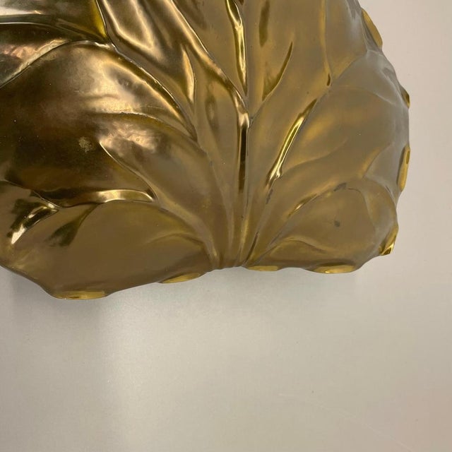 Metal Brass Leaf Theatre Wall Light Sconce by Ravarini Castoldi, Milan, Italy, 1970s For Sale - Image 7 of 18