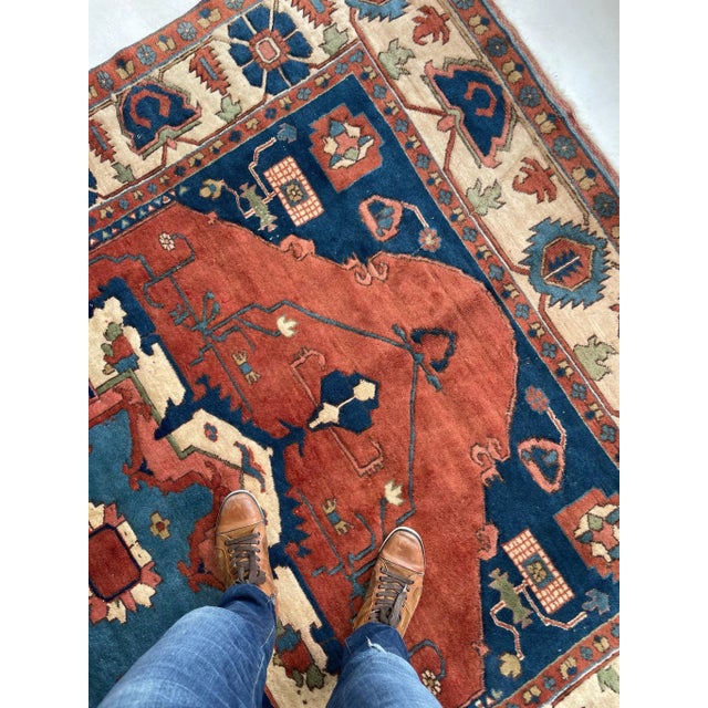 1950's Vintage Turkish Serapi Design Rusty Terracotta, Army Green & Sky Blue Rug 7.3 X 10 For Sale - Image 9 of 9