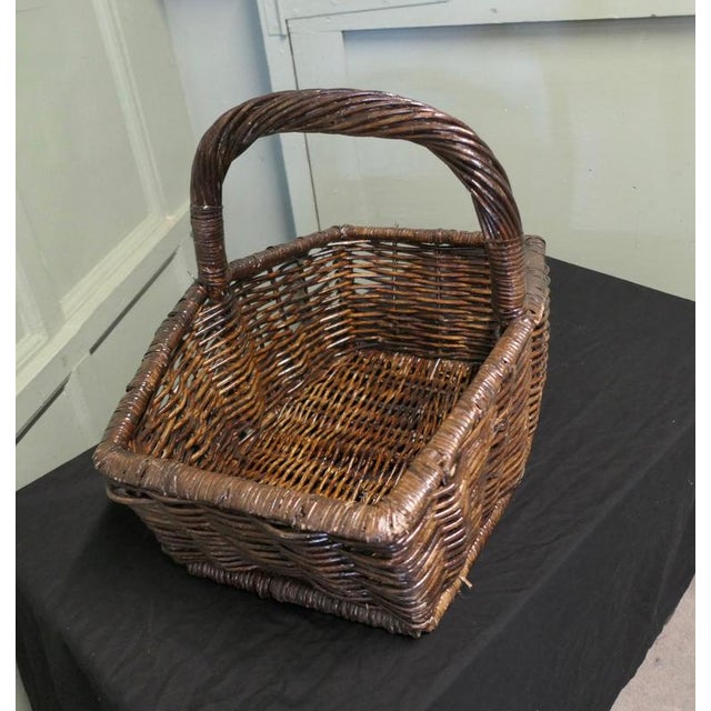 Antique French Wicker Flower and Fruit Basket, 1900 For Sale - Image 3 of 7