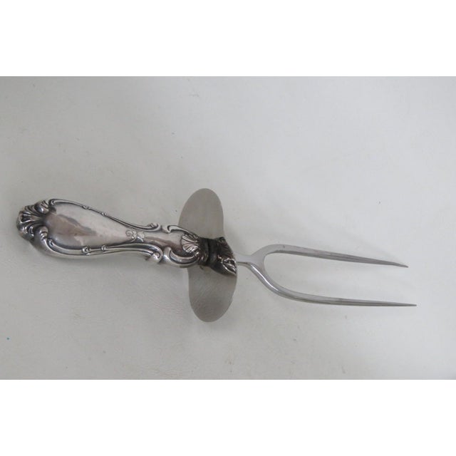 Roast Fork Stainless Steel Prongs Weighted Sterling Scrollwork Handle 5142b For Sale - Image 4 of 10