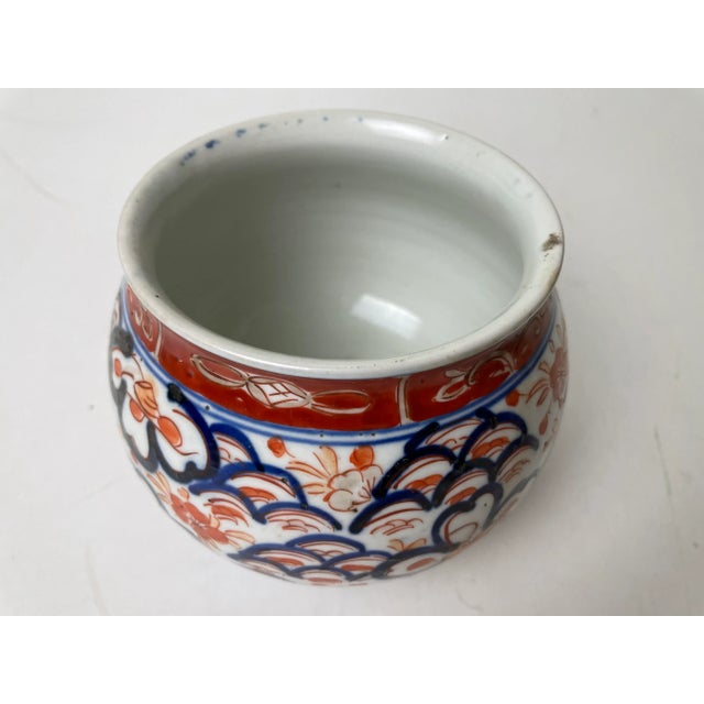 18th Century Japanese Porcelain Vases, Set of 2 For Sale - Image 6 of 10