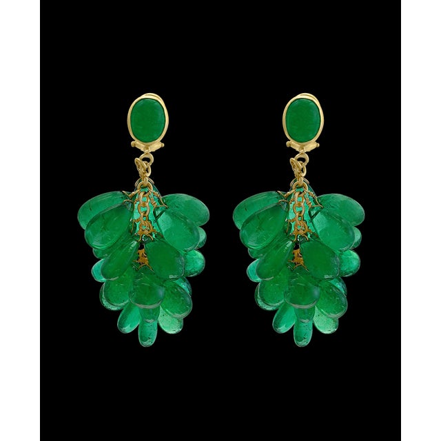 14 Carat Colombian Emerald Briolettes Hanging Drop Earrings 18 Karat Gold For Sale In New York - Image 6 of 8