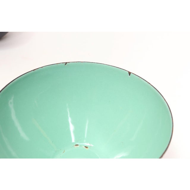 Orange Set of Three Danish Modern Krenit Bowls by Herbert Krenchel in Orange, Mint, and Blue Enamel For Sale - Image 8 of 12