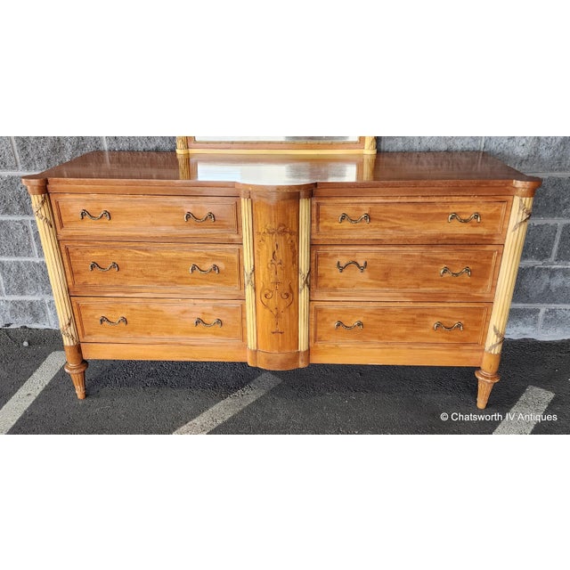 Antique French Neoclassical 1930s Inlaid Satinwood Mahogany Bedroom Dresser W/ Mirror For Sale In New York - Image 6 of 16