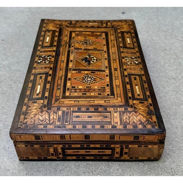 Early 20th Century Middle Eastern Moorish Mosaic Micro Marquetry Inlay Jewelry Box For Sale - Image 9 of 18
