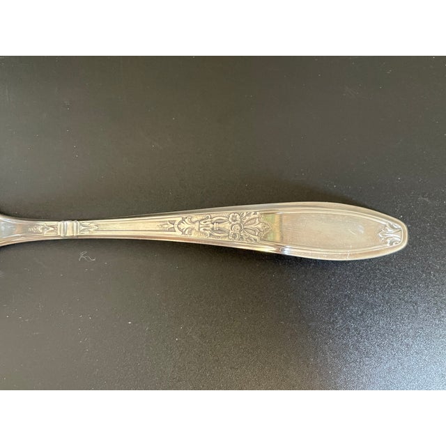 Early 20th Century 1847 Rogers Bros Ambassador 1919 Silverplate Gravy Ladle For Sale - Image 5 of 7