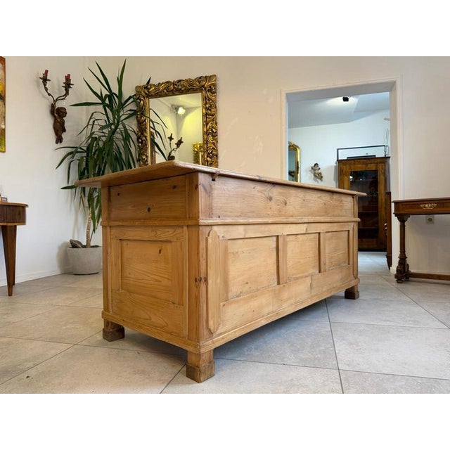 Rustic Farmhouse Bar Counter in Wood For Sale - Image 6 of 17