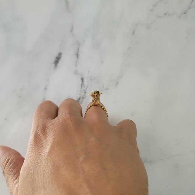 Tall Sapphire Tulip Ring 14k Yellow Gold, Size 9 For Sale - Image 4 of 4