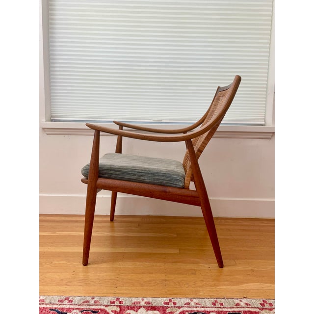 Pair of 1960s Peter Hvidt & Orla Moregaard Teak Lounge Chairs With Caned Backs For Sale In San Francisco - Image 6 of 17