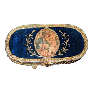 Vintage Style Estée Lauder Attributed Solid Perfume Compact Oval Keepsake Vanity Box