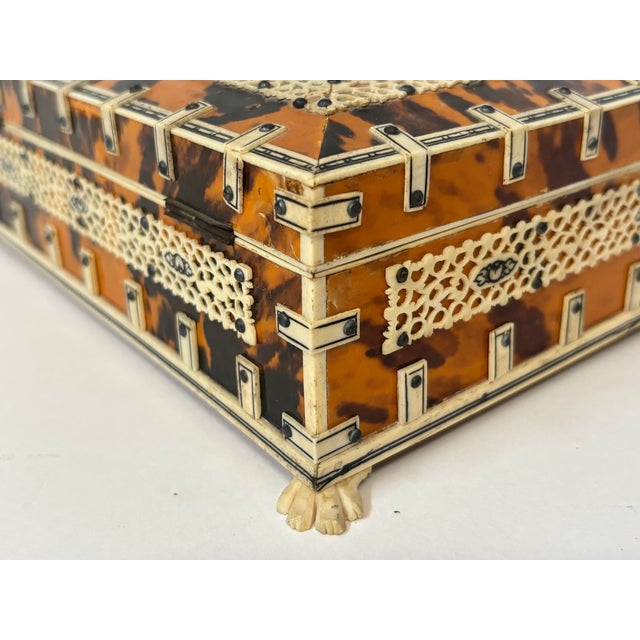 19th Century Anglo-Indian Jewelry Box With Elephant Motif Inlay For Sale - Image 10 of 18