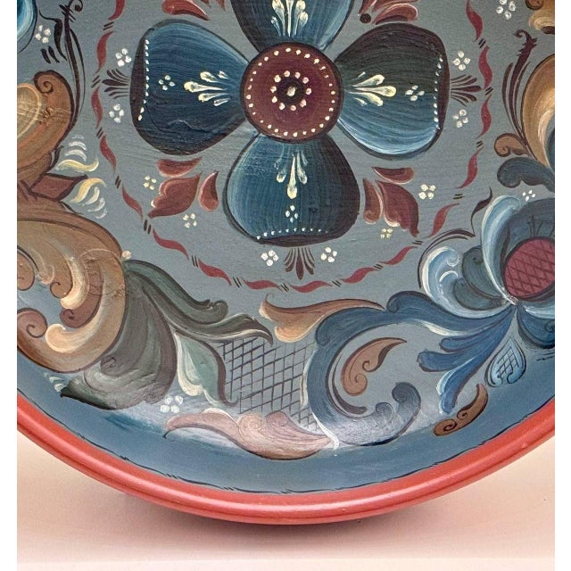 Late 20th Century Large Vintage Norwegian Hand-Painted Wooden Rosemaling Bowl For Sale - Image 5 of 8